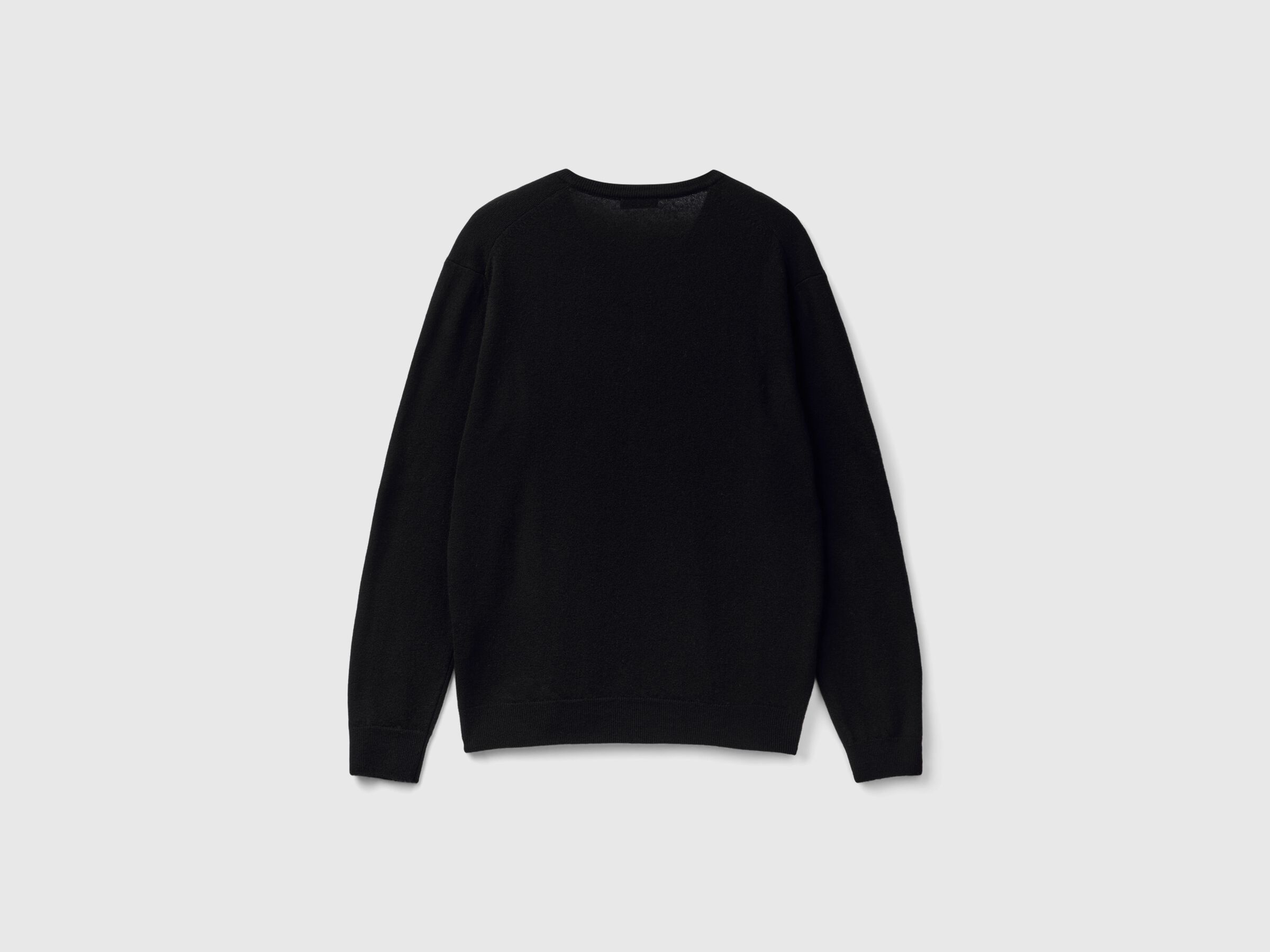 V NECK SWEATER L/S Men image number 5